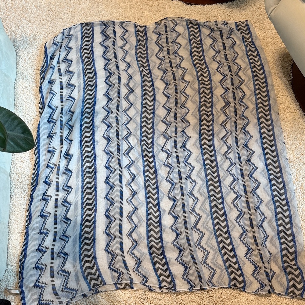Blue White black cowl neck Geometric Patterned sheer scarf native 43”x36” never